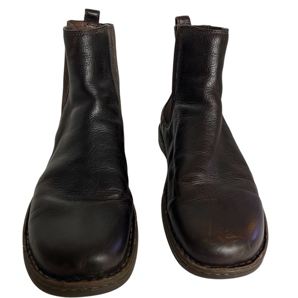 UGG Men’s Size 10.5 Brown Leather Chelsea Boots Pull-On Winter Fall Boot - Picture 2 of 8